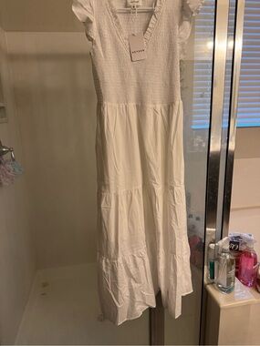White Smocked Tiered Maxi Dress Heyson m